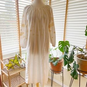 Zara Trafaluc Collection white embroidered floral peasant midi dress Sz M